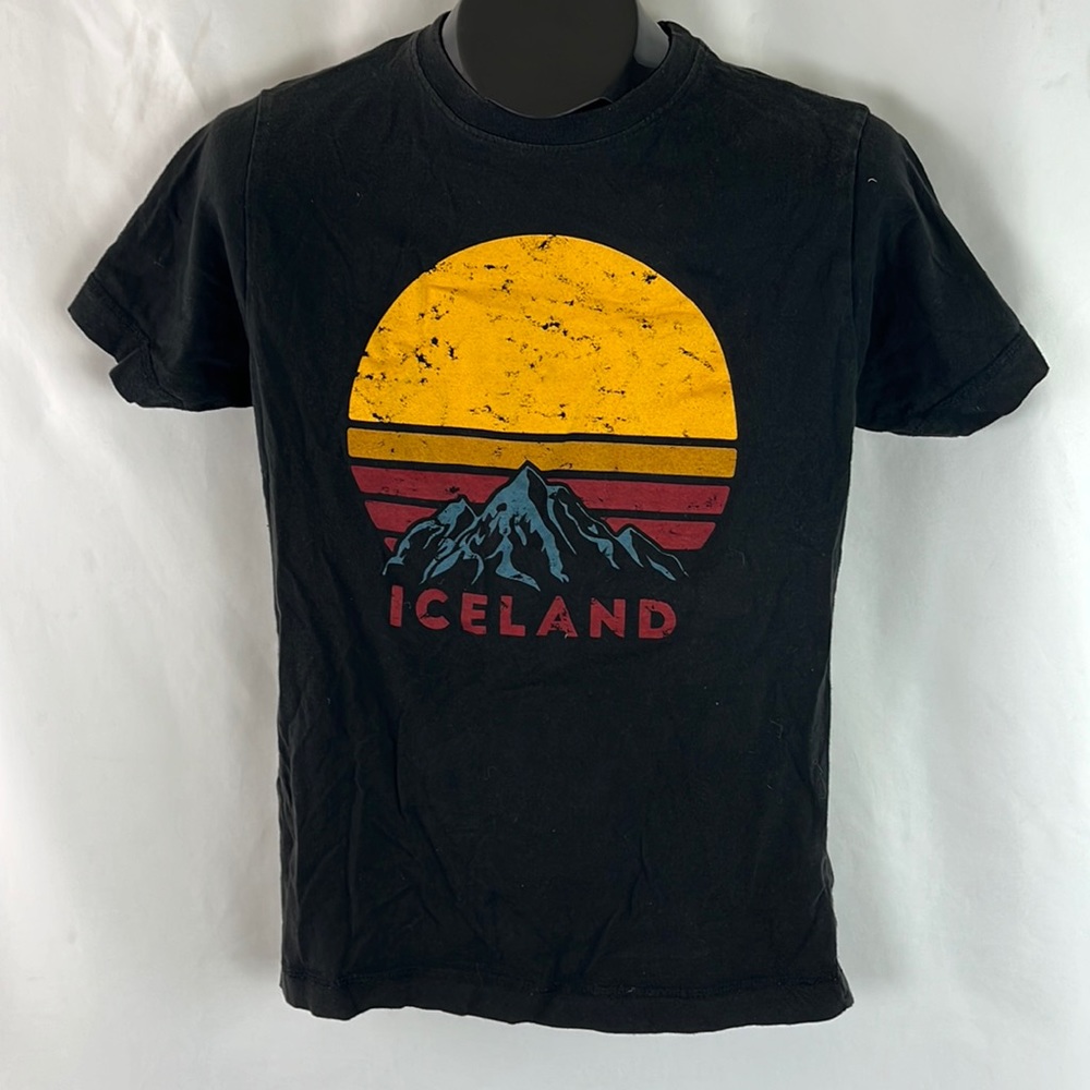 Iceland Sun T-Shirt | Size XS | 100% Combed Cotton - Picture 4 of 5